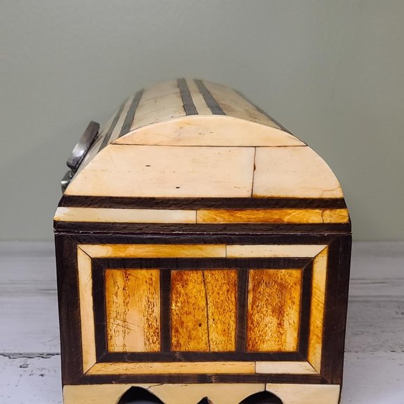 Camel Bone Inlay Box - Picture 7 of 11